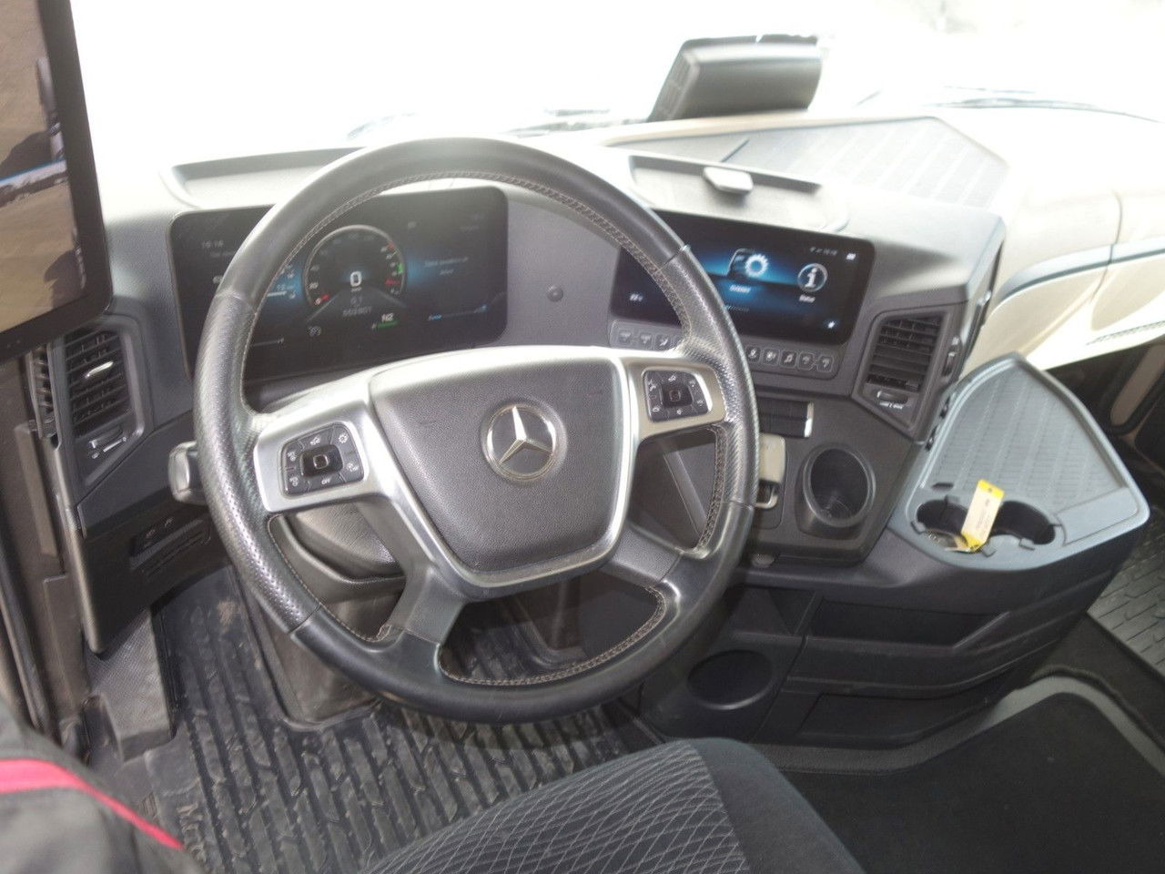 Vilcējs Mercedes-Benz 1848 MP5 Lsnrl, Giga Space, Camera: foto 11 Vilcējs Mercedes-Benz 1848 MP5 Lsnrl, Giga Space, Camera: foto 11