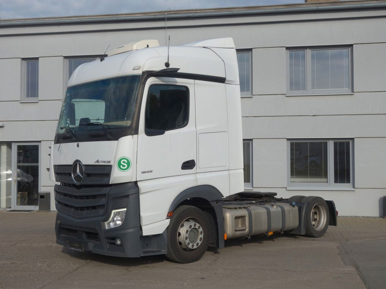 Mercedes-Benz Actros 1845 LD BIG Space MirrorCam - Vilcējs: foto 1 Mercedes-Benz Actros 1845 LD BIG Space MirrorCam - Vilcējs: foto 1
