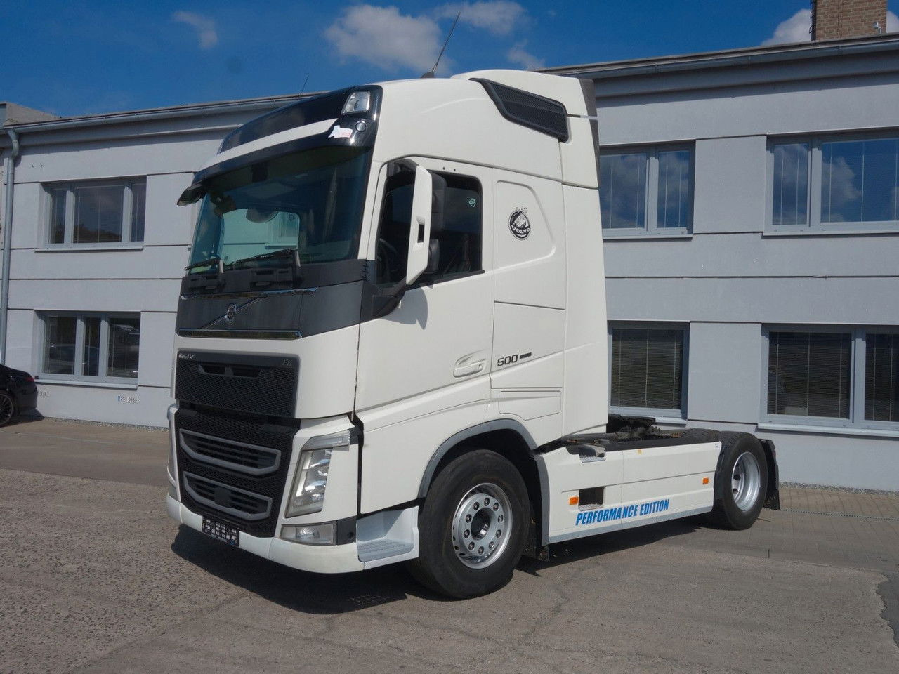 Volvo FH 500 Globetrotter, Standard - Vilcējs: foto 2 Volvo FH 500 Globetrotter, Standard - Vilcējs: foto 2