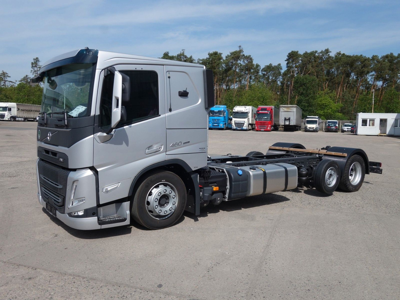 Volvo FM13 460 6x2 Neue RTO , Kassbohrer, Rolfo, Rimo - Šasija kravas automašīna: foto 2 Volvo FM13 460 6x2 Neue RTO , Kassbohrer, Rolfo, Rimo - Šasija kravas automašīna: foto 2