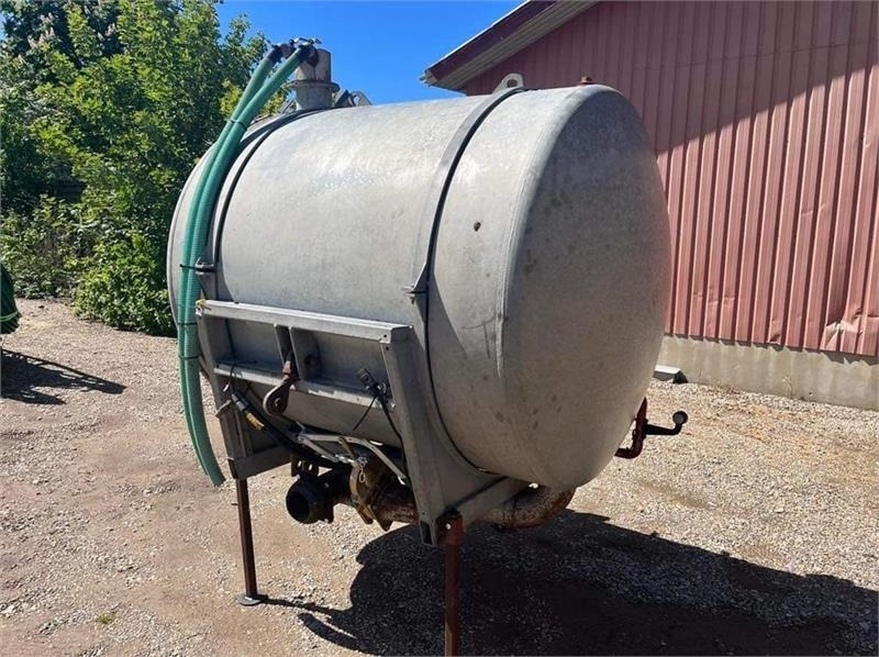 Linde 3 Ton - Uzglabāšanas tvertne: foto 1 Linde 3 Ton - Uzglabāšanas tvertne: foto 1
