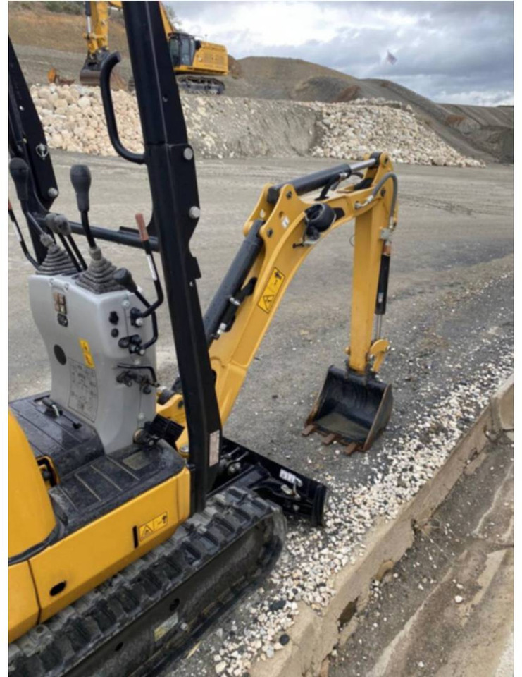 CAT 300.9D - Kāpurķēžu ekskavators: foto 3 CAT 300.9D - Kāpurķēžu ekskavators: foto 3