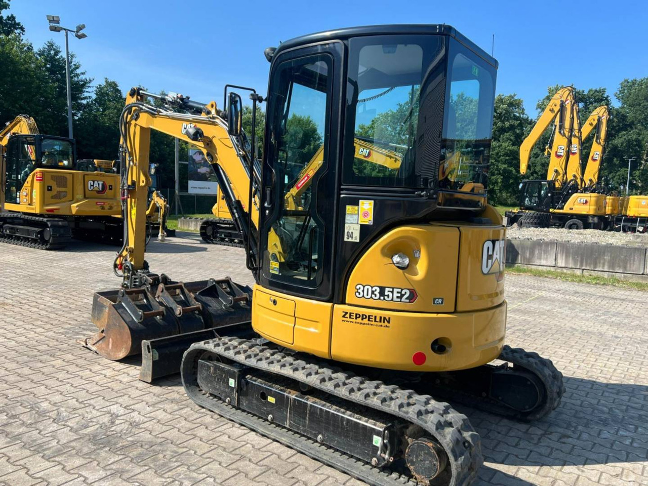 CAT 303.5E2CR - Kāpurķēžu ekskavators: foto 4 CAT 303.5E2CR - Kāpurķēžu ekskavators: foto 4