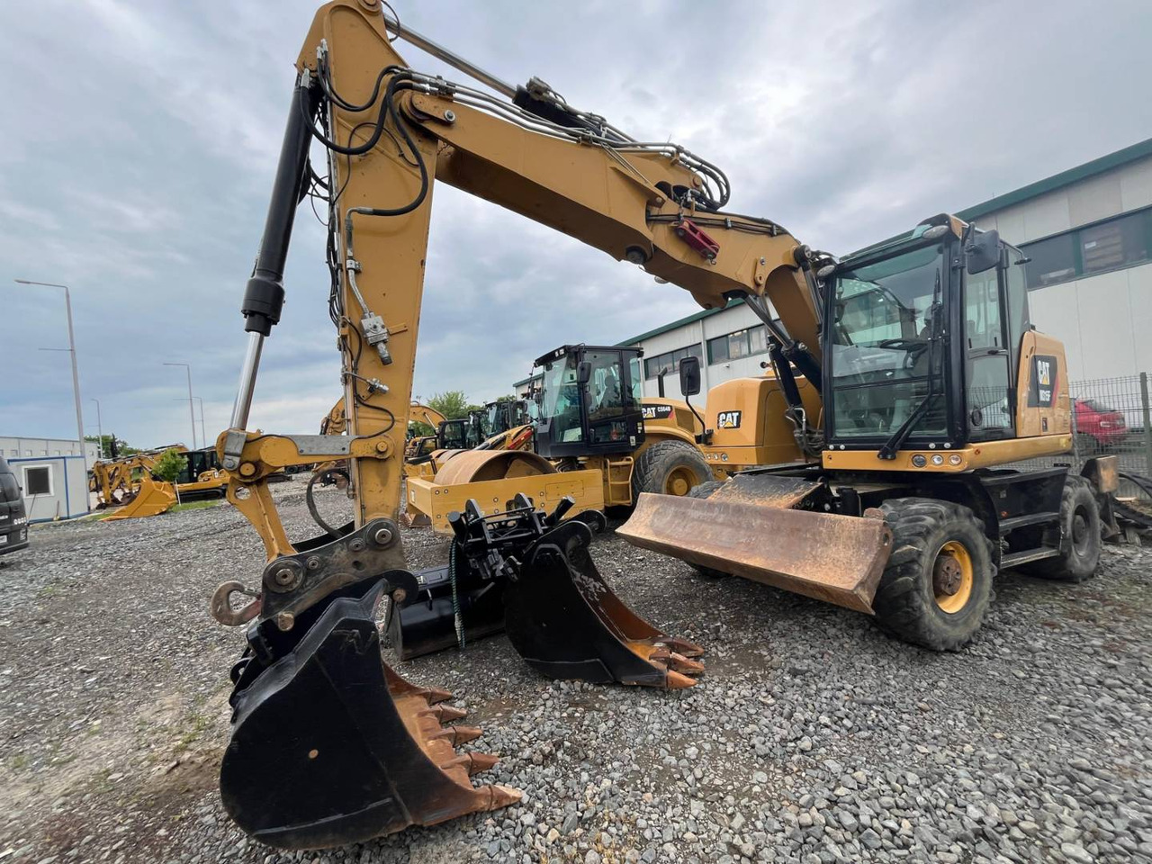 CAT M315F - Riteņu ekskavators: foto 1 CAT M315F - Riteņu ekskavators: foto 1
