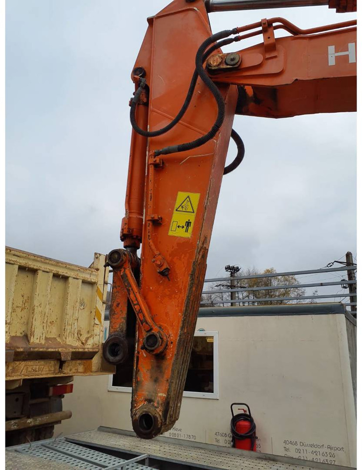 HITACHI ZX2400N-3 - Kāpurķēžu ekskavators: foto 3 HITACHI ZX2400N-3 - Kāpurķēžu ekskavators: foto 3