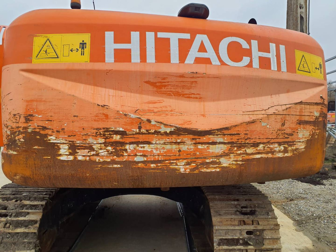 HITACHI ZX2400N-3 - Kāpurķēžu ekskavators: foto 4 HITACHI ZX2400N-3 - Kāpurķēžu ekskavators: foto 4