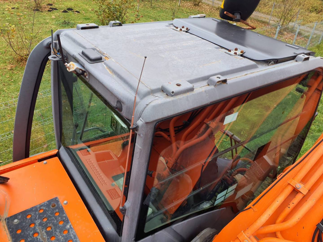 HITACHI ZX280LCN-3 - Kāpurķēžu ekskavators: foto 1 HITACHI ZX280LCN-3 - Kāpurķēžu ekskavators: foto 1