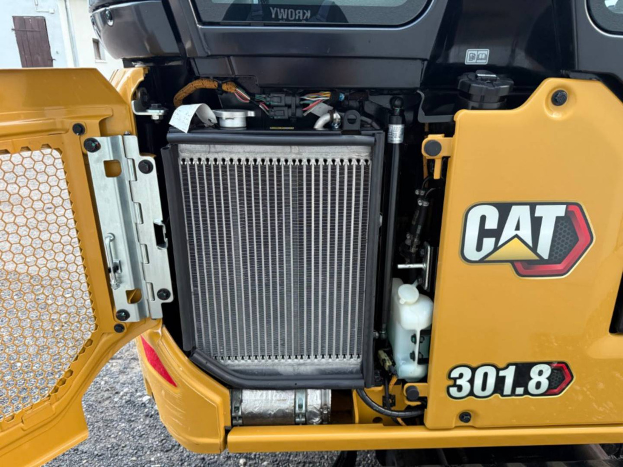 Kāpurķēžu ekskavators CAT 301.8: foto 8