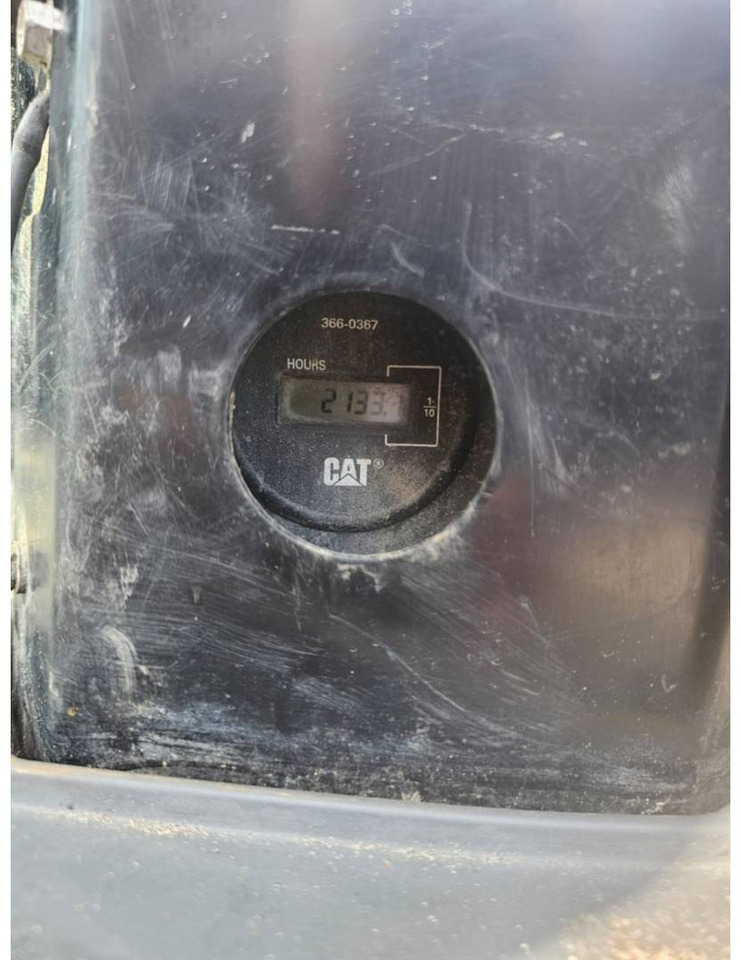 CAT 305.5E2CR - Kāpurķēžu ekskavators: foto 5 CAT 305.5E2CR - Kāpurķēžu ekskavators: foto 5