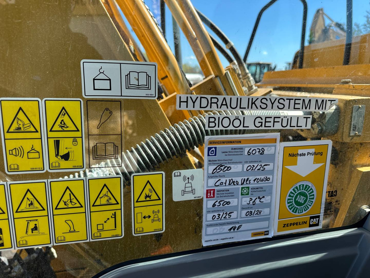 Kāpurķēžu ekskavators CAT 323: foto 10