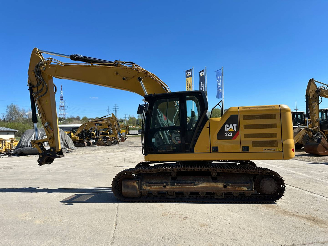 Kāpurķēžu ekskavators CAT 323: foto 18