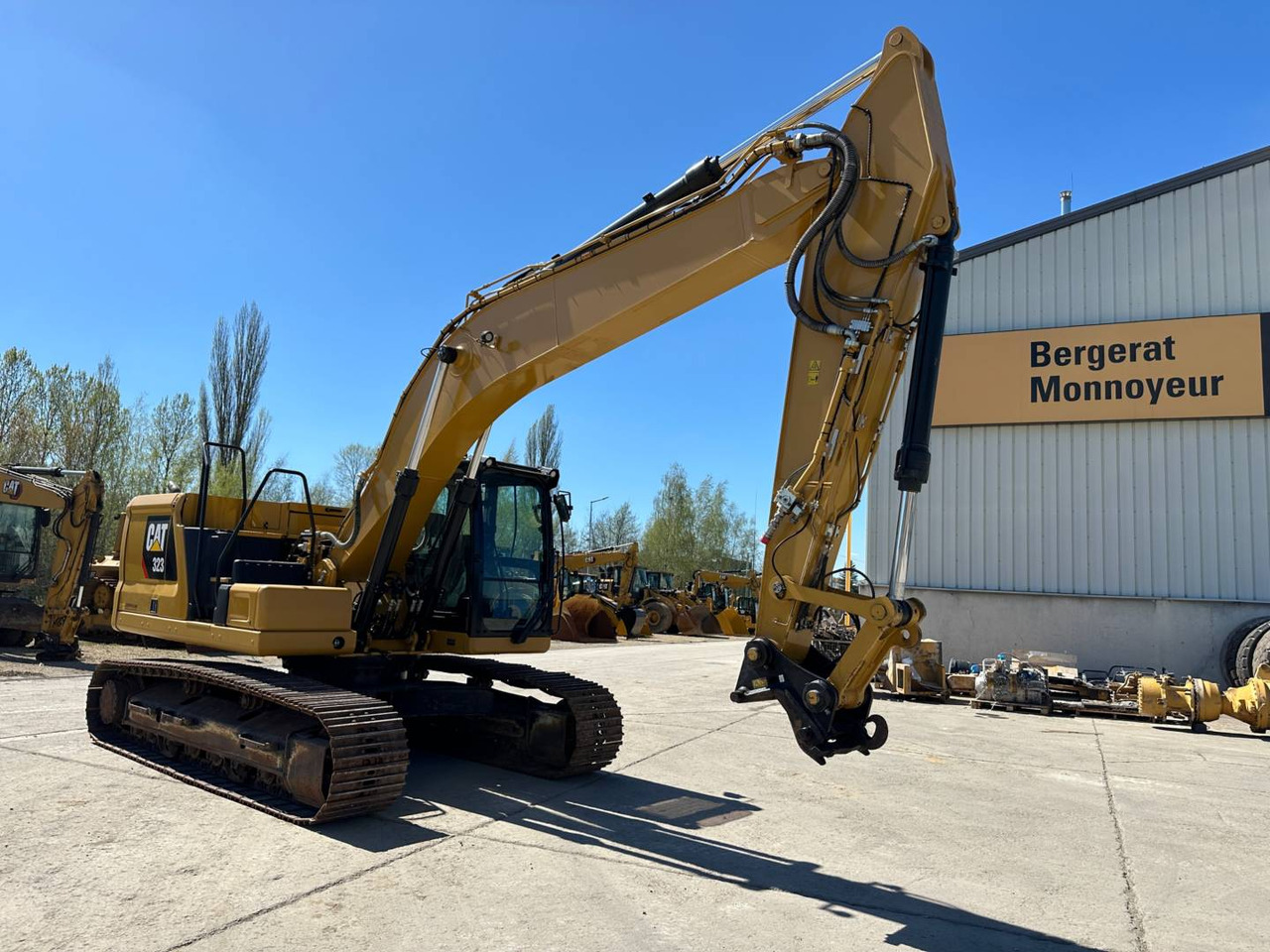 CAT 323 - Kāpurķēžu ekskavators: foto 2 CAT 323 - Kāpurķēžu ekskavators: foto 2