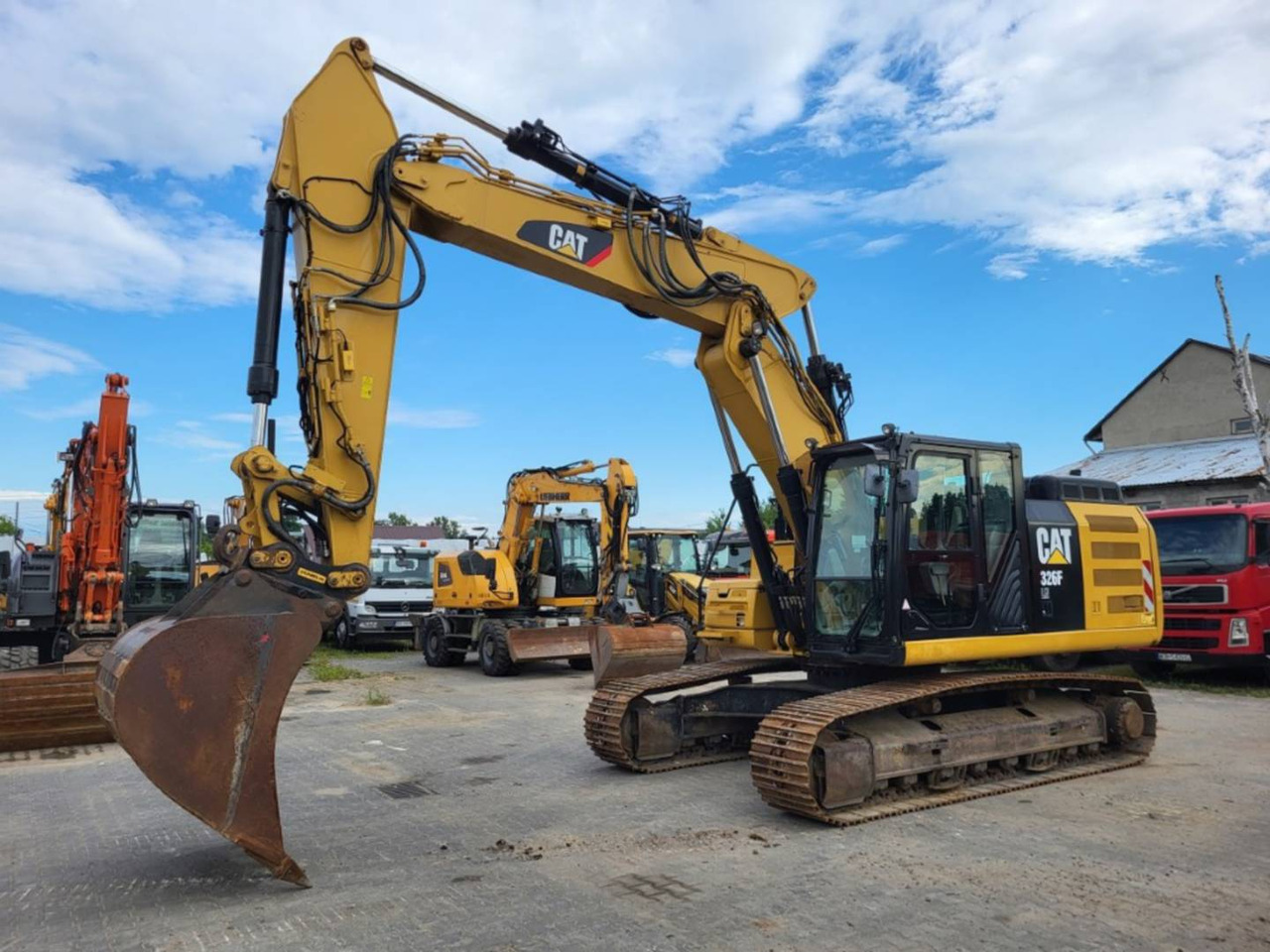 CAT 326FLN - Kāpurķēžu ekskavators: foto 1 CAT 326FLN - Kāpurķēžu ekskavators: foto 1