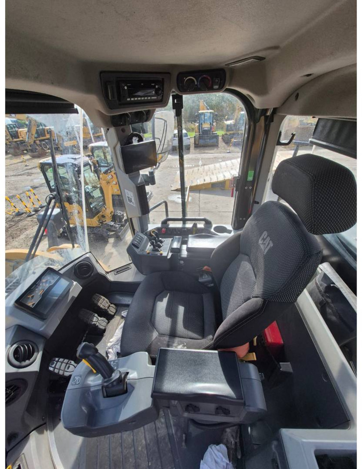 CAT 950 - Riteņu iekrāvējs: foto 5 CAT 950 - Riteņu iekrāvējs: foto 5