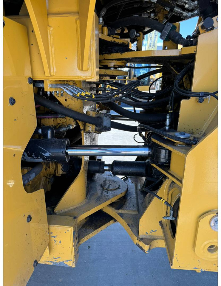 Riteņu iekrāvējs CAT 962M: foto 25
