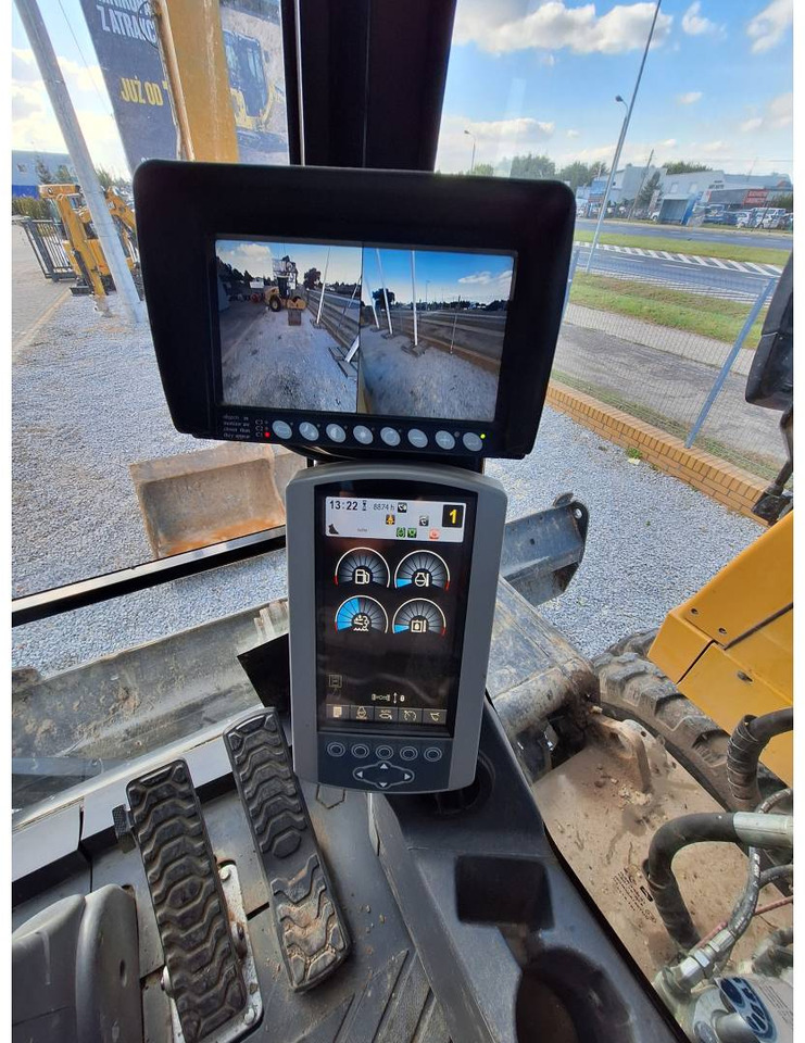 CAT M318F - Riteņu ekskavators: foto 5 CAT M318F - Riteņu ekskavators: foto 5