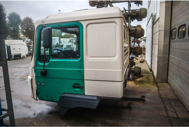 MAN F92L22 F2000 - Kabīne un interjers - Kravas automašīna: foto 4 MAN F92L22 F2000 - Kabīne un interjers - Kravas automašīna: foto 4