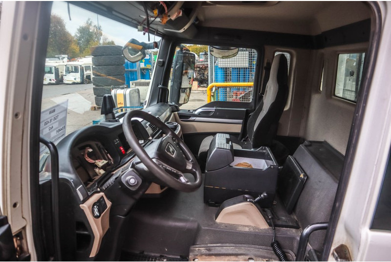 MAN F99L17 TGS EURO6 - Kabīne un interjers - Kravas automašīna: foto 5 MAN F99L17 TGS EURO6 - Kabīne un interjers - Kravas automašīna: foto 5