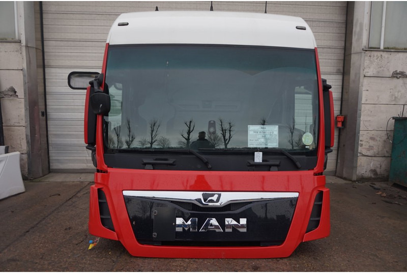 MAN F99L41 TGX XXL EURO6 81.60000-7925 - Kabīne un interjers - Kravas automašīna: foto 1 MAN F99L41 TGX XXL EURO6 81.60000-7925 - Kabīne un interjers - Kravas automašīna: foto 1
