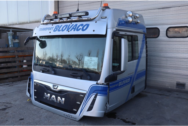 MAN F99L47 TGX XLX 81.60000-7919 - Kabīne un interjers - Kravas automašīna: foto 3 MAN F99L47 TGX XLX 81.60000-7919 - Kabīne un interjers - Kravas automašīna: foto 3
