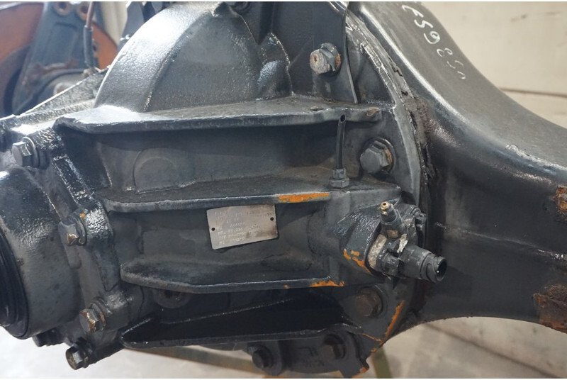 MAN HY-1350-15 38/14 - Aizmugurējā ass - Kravas automašīna: foto 3 MAN HY-1350-15 38/14 - Aizmugurējā ass - Kravas automašīna: foto 3
