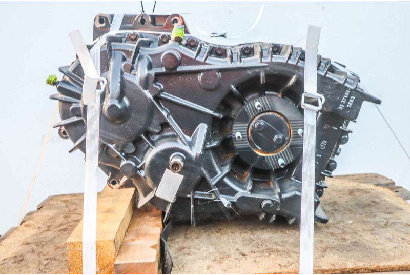 MAN VG172 P22-6 81.37000-7411 - Pārnesumkārba - Kravas automašīna: foto 3 MAN VG172 P22-6 81.37000-7411 - Pārnesumkārba - Kravas automašīna: foto 3