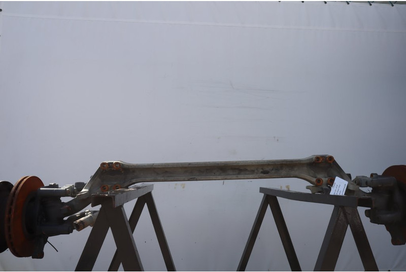 MAN VOK-08-44 - Priekšējā ass - Kravas automašīna: foto 1 MAN VOK-08-44 - Priekšējā ass - Kravas automašīna: foto 1