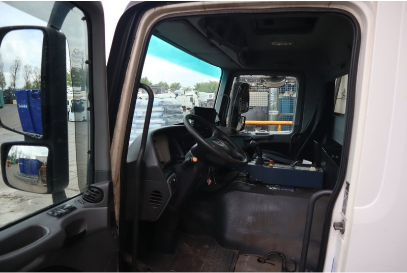 Mercedes-Benz ACTROS F07 MP3 - Kabīne un interjers - Kravas automašīna: foto 5 Mercedes-Benz ACTROS F07 MP3 - Kabīne un interjers - Kravas automašīna: foto 5