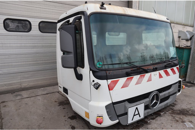Mercedes-Benz ACTROS F07 MP3 - Kabīne un interjers - Kravas automašīna: foto 2 Mercedes-Benz ACTROS F07 MP3 - Kabīne un interjers - Kravas automašīna: foto 2