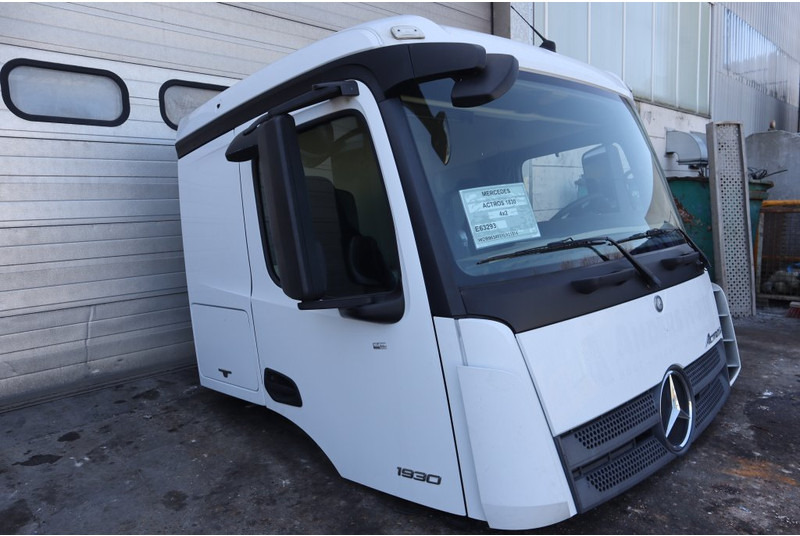 Mercedes-Benz AROCS L-CAB STREAMSPACE 2.3 96082015921314 - Kabīne un interjers - Kravas automašīna: foto 3 Mercedes-Benz AROCS L-CAB STREAMSPACE 2.3 96082015921314 - Kabīne un interjers - Kravas automašīna: foto 3