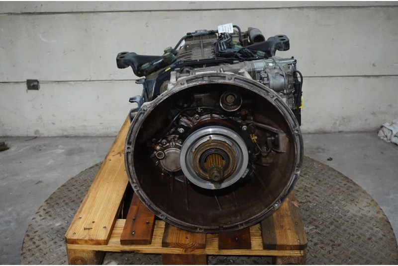 Mercedes-Benz G281-12KL + VOITH - Pārnesumkārba - Kravas automašīna: foto 2 Mercedes-Benz G281-12KL + VOITH - Pārnesumkārba - Kravas automašīna: foto 2