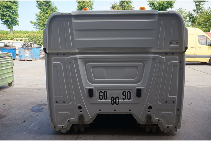 Mercedes-Benz L-STREAMSPACE 2.3MM 320 TUNNEL - Kabīne un interjers - Kravas automašīna: foto 4 Mercedes-Benz L-STREAMSPACE 2.3MM 320 TUNNEL - Kabīne un interjers - Kravas automašīna: foto 4