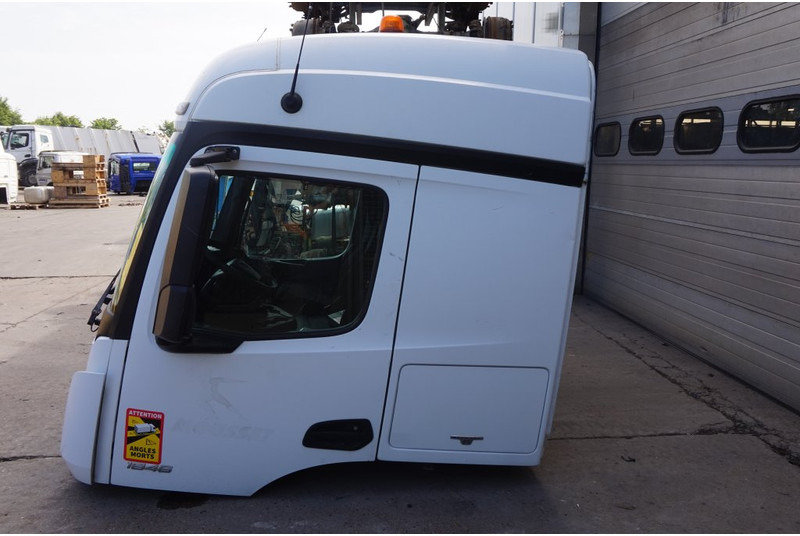 Mercedes-Benz L-STREAMSPACE 2.3MM 320 TUNNEL - Kabīne un interjers - Kravas automašīna: foto 2 Mercedes-Benz L-STREAMSPACE 2.3MM 320 TUNNEL - Kabīne un interjers - Kravas automašīna: foto 2