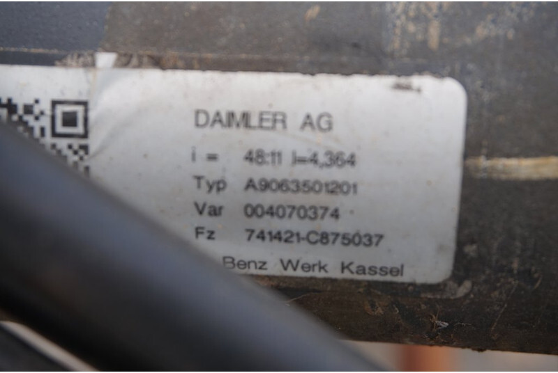 Mercedes-Benz R245- 741.421 48/11 - Aizmugurējā ass - Kravas automašīna: foto 2 Mercedes-Benz R245- 741.421 48/11 - Aizmugurējā ass - Kravas automašīna: foto 2