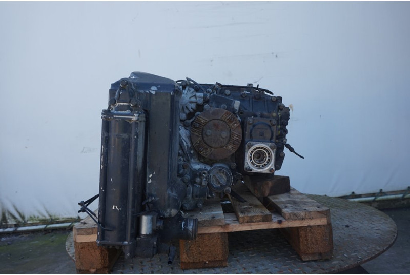 ZF 16S1821OD+INT 81.32003.6673 - Pārnesumkārba - Kravas automašīna: foto 4 ZF 16S1821OD+INT 81.32003.6673 - Pārnesumkārba - Kravas automašīna: foto 4