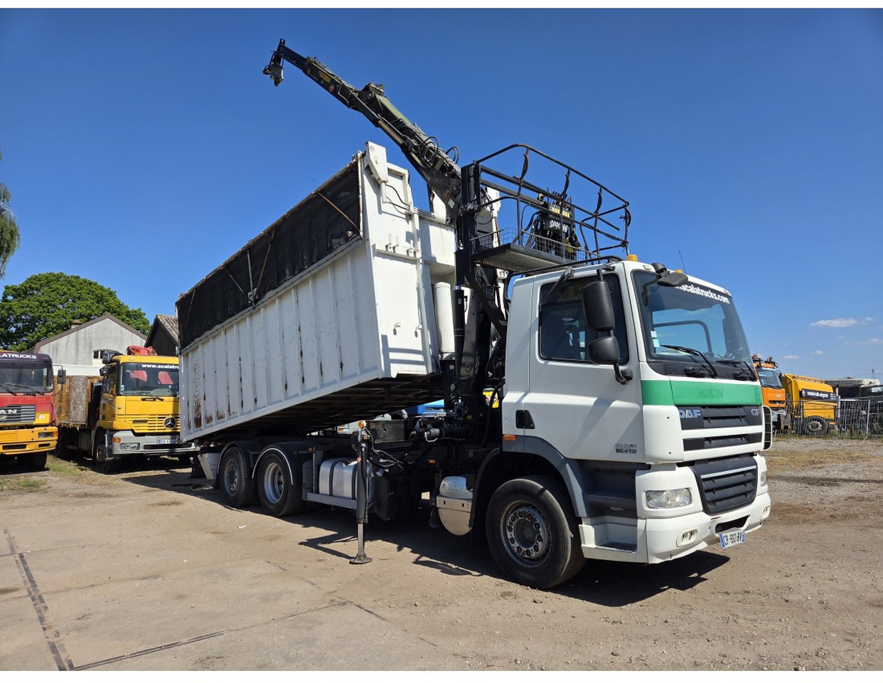 DAF CF85.410 6x2 steering axle lenk Tipper Crane HIAB J1320Z - Kravas automašīna pašizgāzējs, Kravas auto ar manipulatoru: foto 3 DAF CF85.410 6x2 steering axle lenk Tipper Crane HIAB J1320Z - Kravas automašīna pašizgāzējs, Kravas auto ar manipulatoru: foto 3