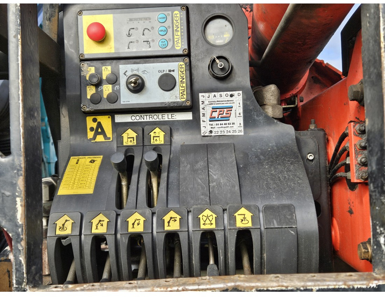 Kravas automašīna pašizgāzējs MAN TGA 33.360 TIPPER 3 SIDE CRANE PALFINGER 16502 *REMOTE CONTROL: foto 10 Kravas automašīna pašizgāzējs MAN TGA 33.360 TIPPER 3 SIDE CRANE PALFINGER 16502 *REMOTE CONTROL: foto 10