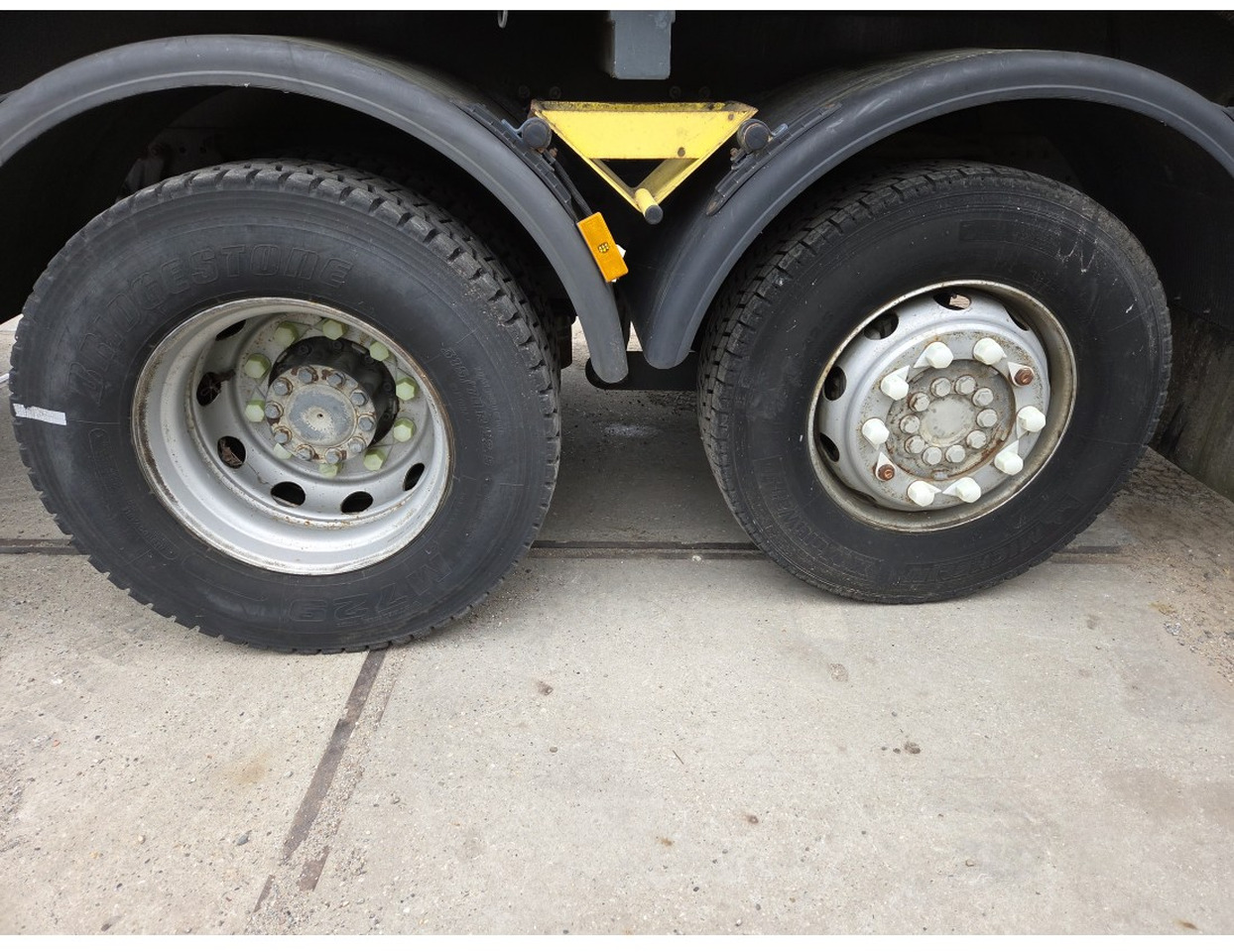 MERCEDES AXOR 2533 6X2 CHASSIS LOW MILEAGE - Šasija kravas automašīna, Sniega novākšanas tehnika: foto 5 MERCEDES AXOR 2533 6X2 CHASSIS LOW MILEAGE - Šasija kravas automašīna, Sniega novākšanas tehnika: foto 5