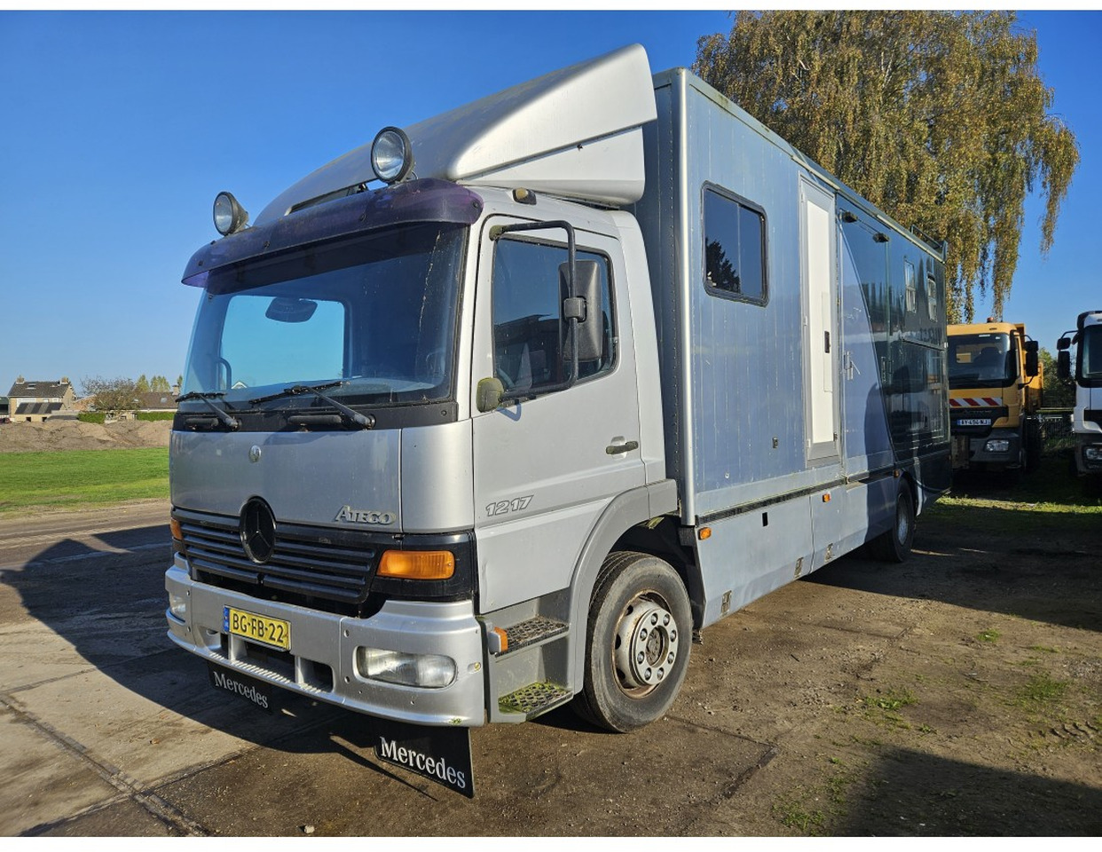 Mercedes Atego 1217 L 4x2 Horse transport Dutch Truck - Zirgu kravas automašīna: foto 1 Mercedes Atego 1217 L 4x2 Horse transport Dutch Truck - Zirgu kravas automašīna: foto 1