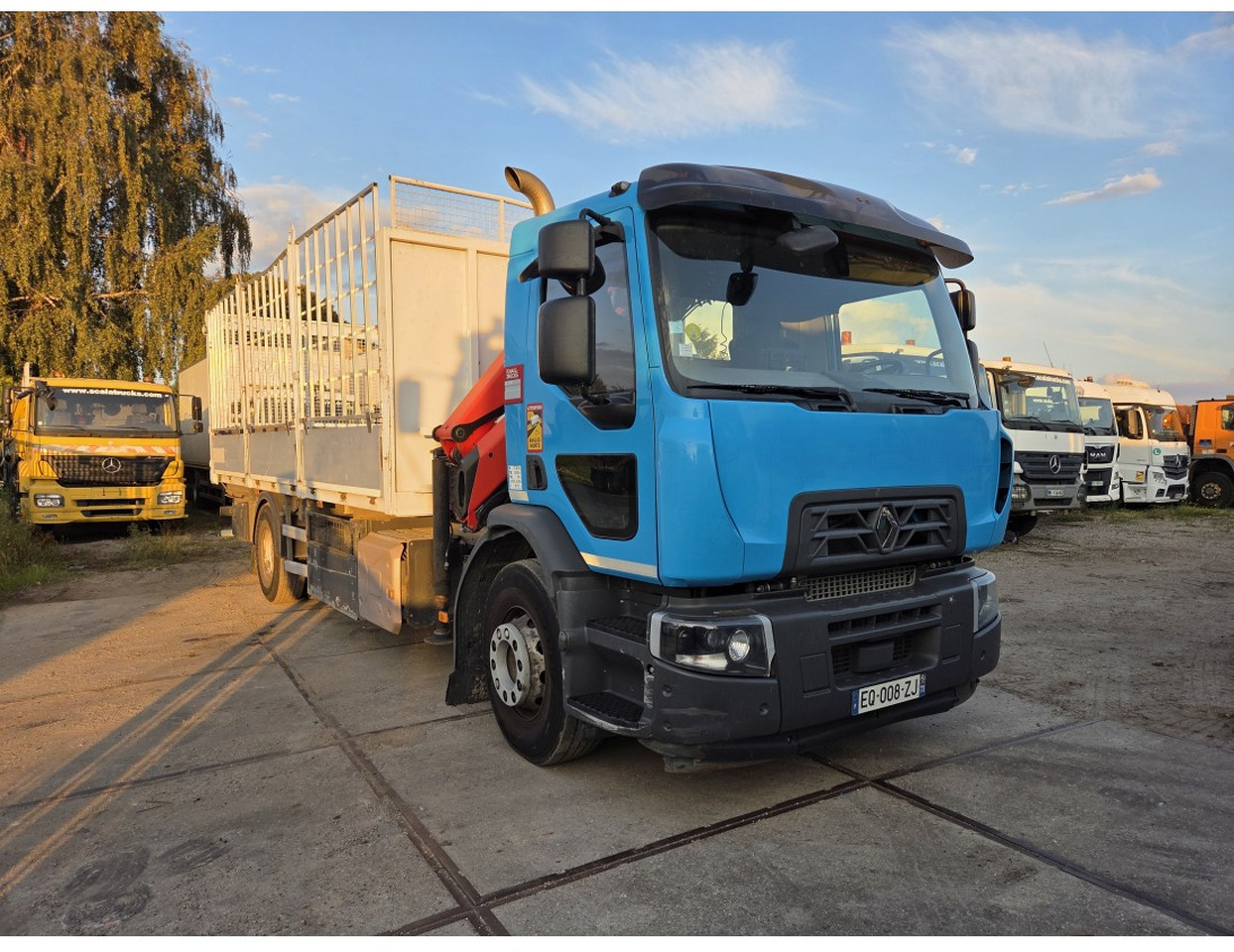 Renault C 280 4X2 Palfinger PK12002 EH Kran Crane Remote Control Automat flatbed truck - Bortu kravas automašīna/ Platforma, Kravas auto ar manipulatoru: foto 5 Renault C 280 4X2 Palfinger PK12002 EH Kran Crane Remote Control Automat flatbed truck - Bortu kravas automašīna/ Platforma, Kravas auto ar manipulatoru: foto 5