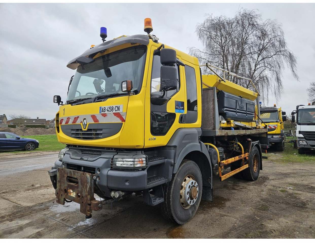 Renault Kerax 450 4x4 Salt spreader Gritter - Kravas automašīna pašizgāzējs: foto 1 Renault Kerax 450 4x4 Salt spreader Gritter - Kravas automašīna pašizgāzējs: foto 1