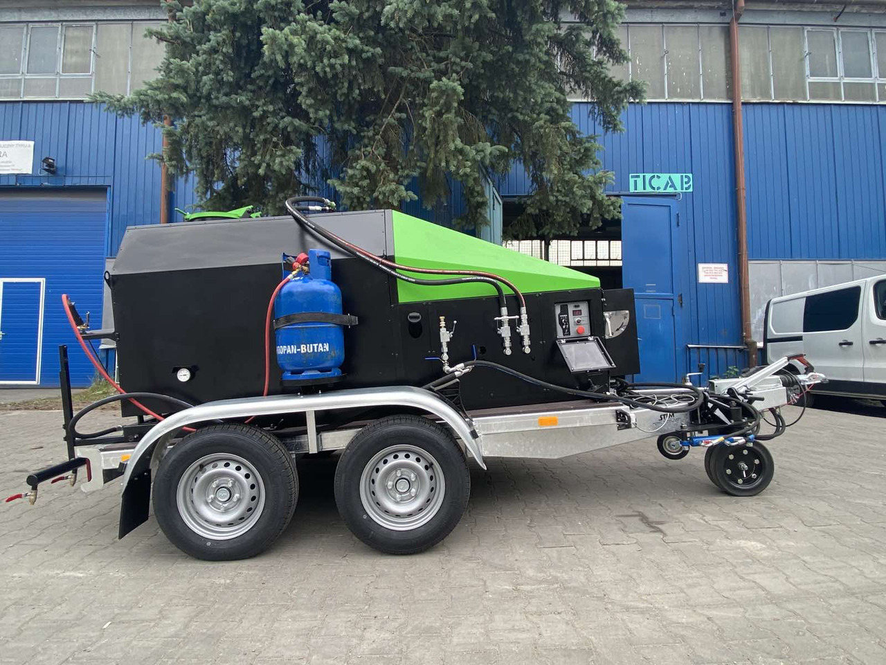 TICAB SelfPropelled Bitumen Emulsion Sprayer,1000L,Manufacturer - Gudronators: foto 1 TICAB SelfPropelled Bitumen Emulsion Sprayer,1000L,Manufacturer - Gudronators: foto 1