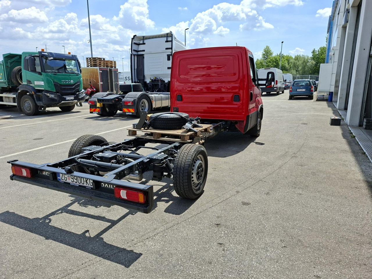 IVECO Daily 35C21HA8/P - Šasija kravas automašīna: foto 3 IVECO Daily 35C21HA8/P - Šasija kravas automašīna: foto 3