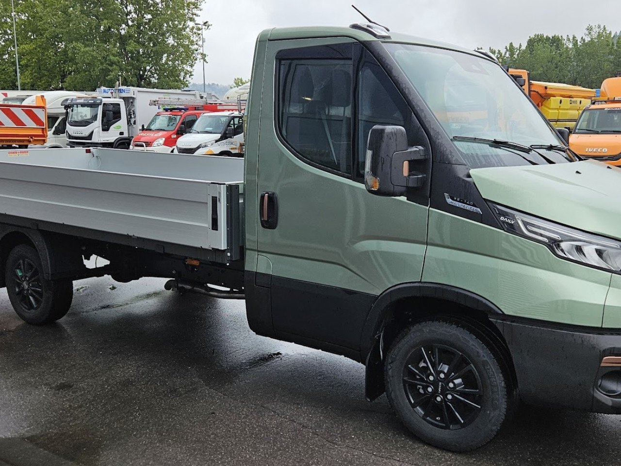 IVECO Daily 35S14A8 - Kravas mikroautobuss: foto 2 IVECO Daily 35S14A8 - Kravas mikroautobuss: foto 2