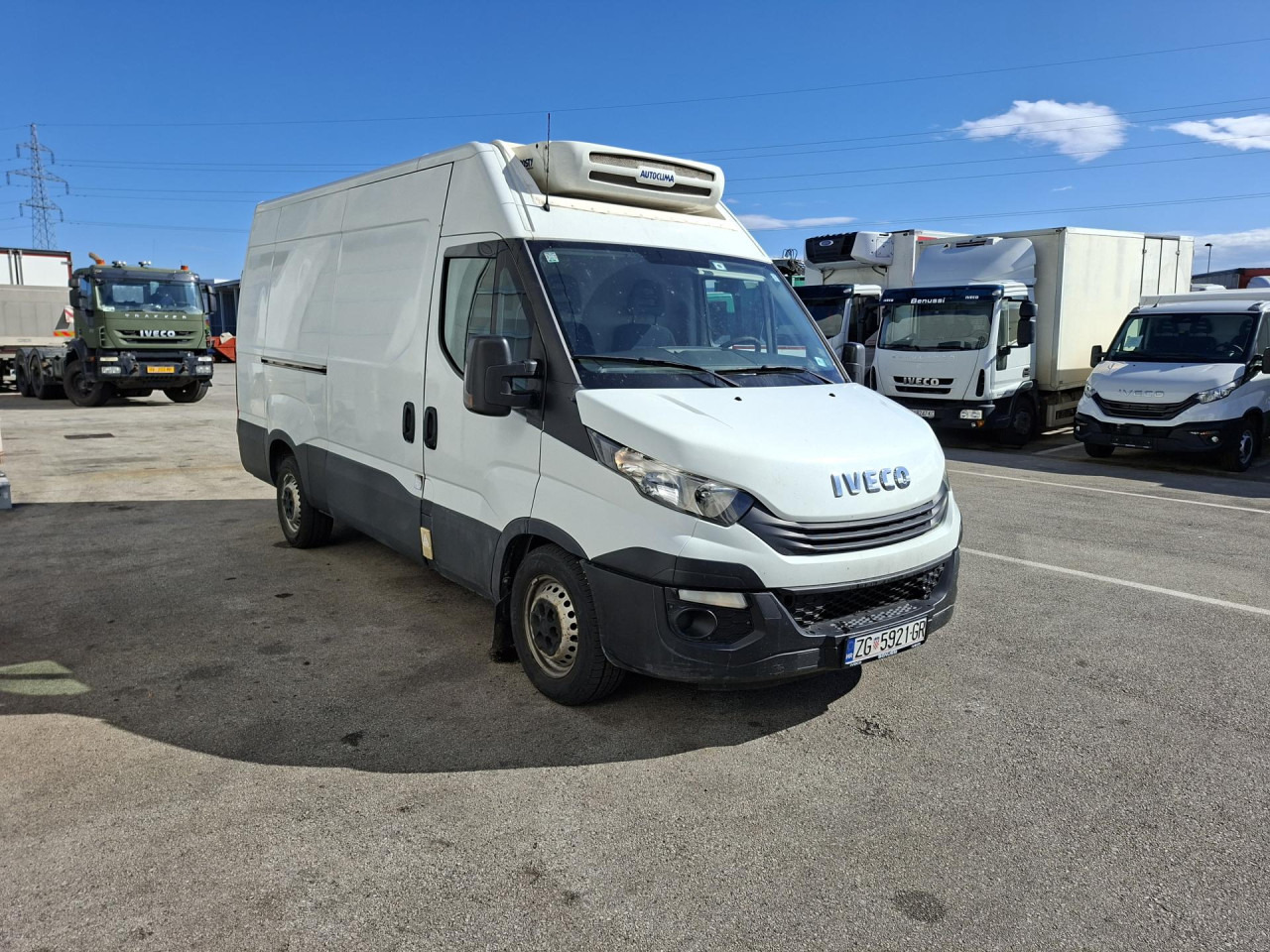 IVECO Daily 35S14V - Komercauto refrižerators: foto 2 IVECO Daily 35S14V - Komercauto refrižerators: foto 2