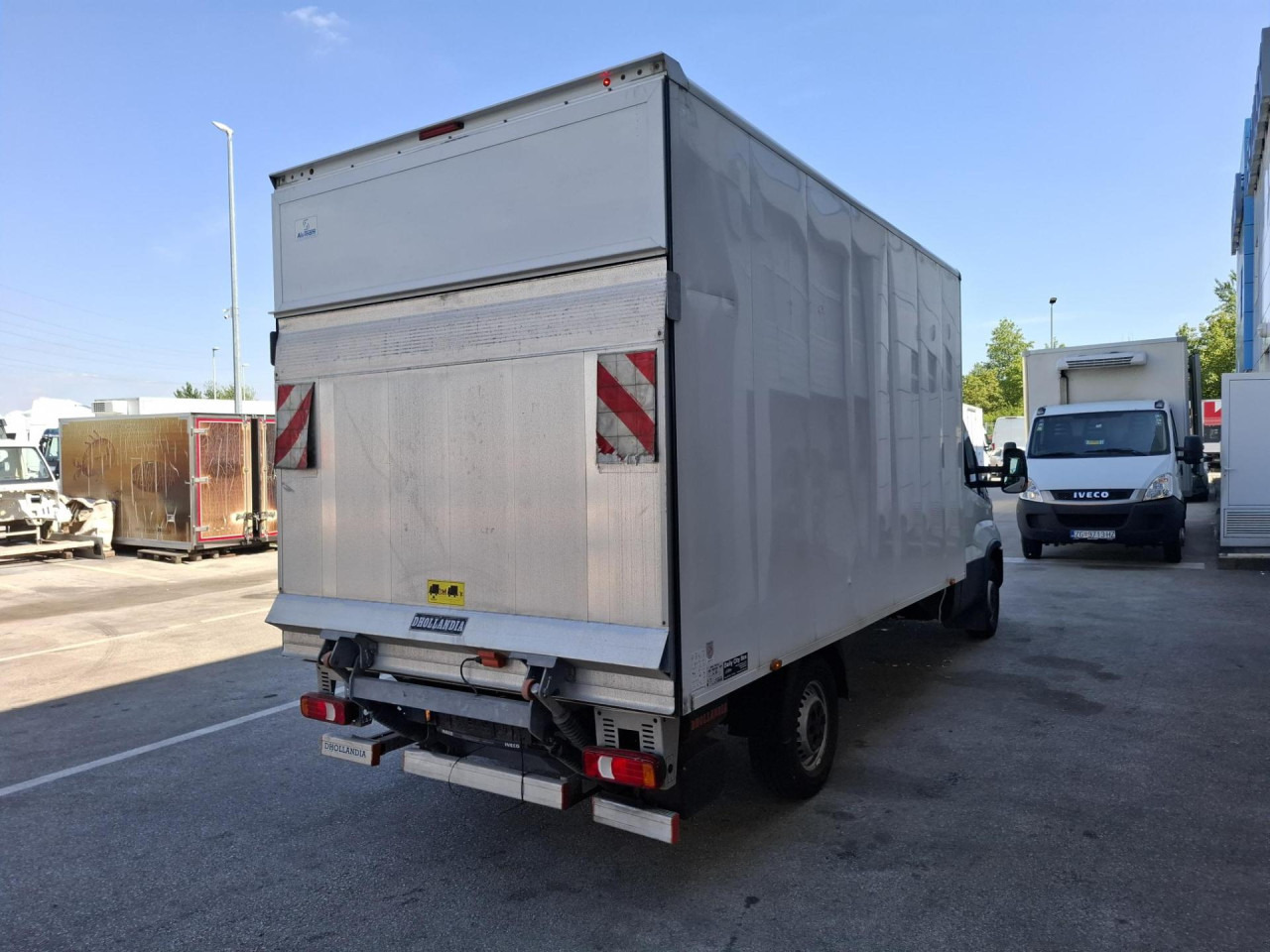 IVECO Daily 35S16 - Kravas mikroautobuss: foto 3 IVECO Daily 35S16 - Kravas mikroautobuss: foto 3