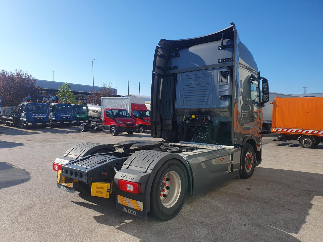 IVECO S-Way AS440S48T/P - Vilcējs: foto 3 IVECO S-Way AS440S48T/P - Vilcējs: foto 3