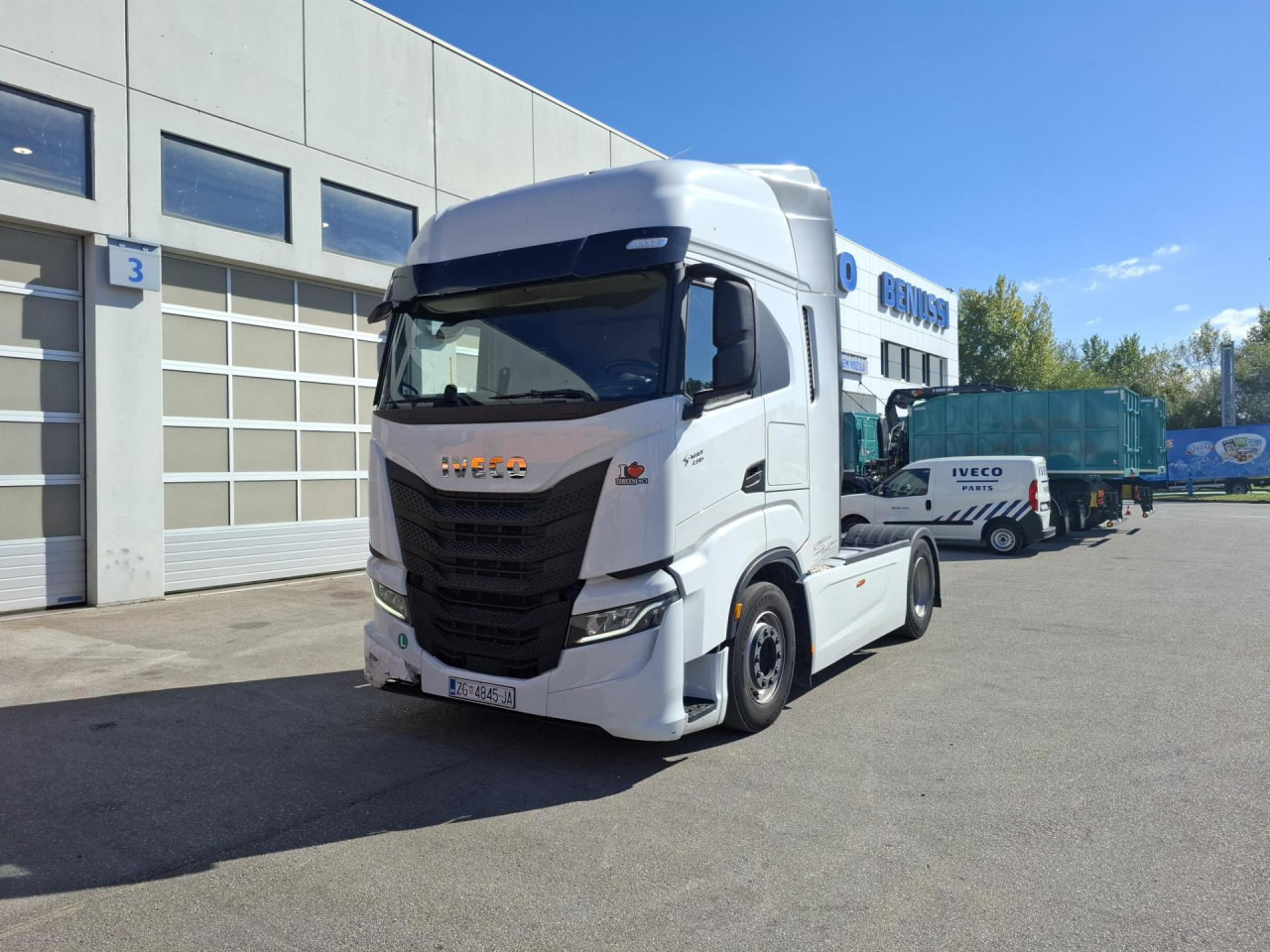 IVECO S-Way AS440S49T/P - Vilcējs: foto 1 IVECO S-Way AS440S49T/P - Vilcējs: foto 1