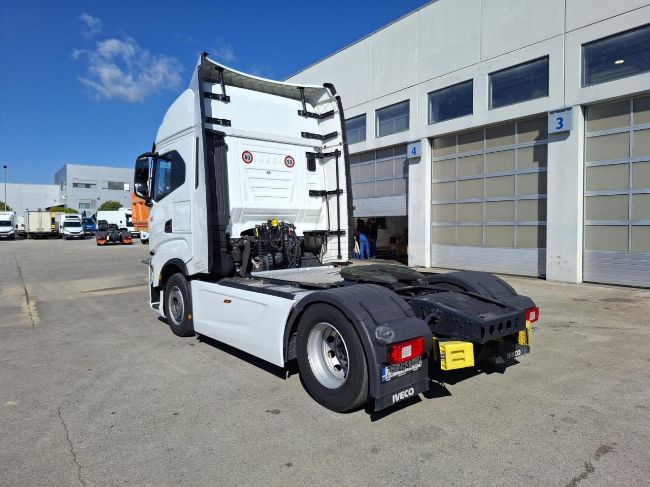 IVECO S-Way AS440S49T/P - Vilcējs: foto 4 IVECO S-Way AS440S49T/P - Vilcējs: foto 4