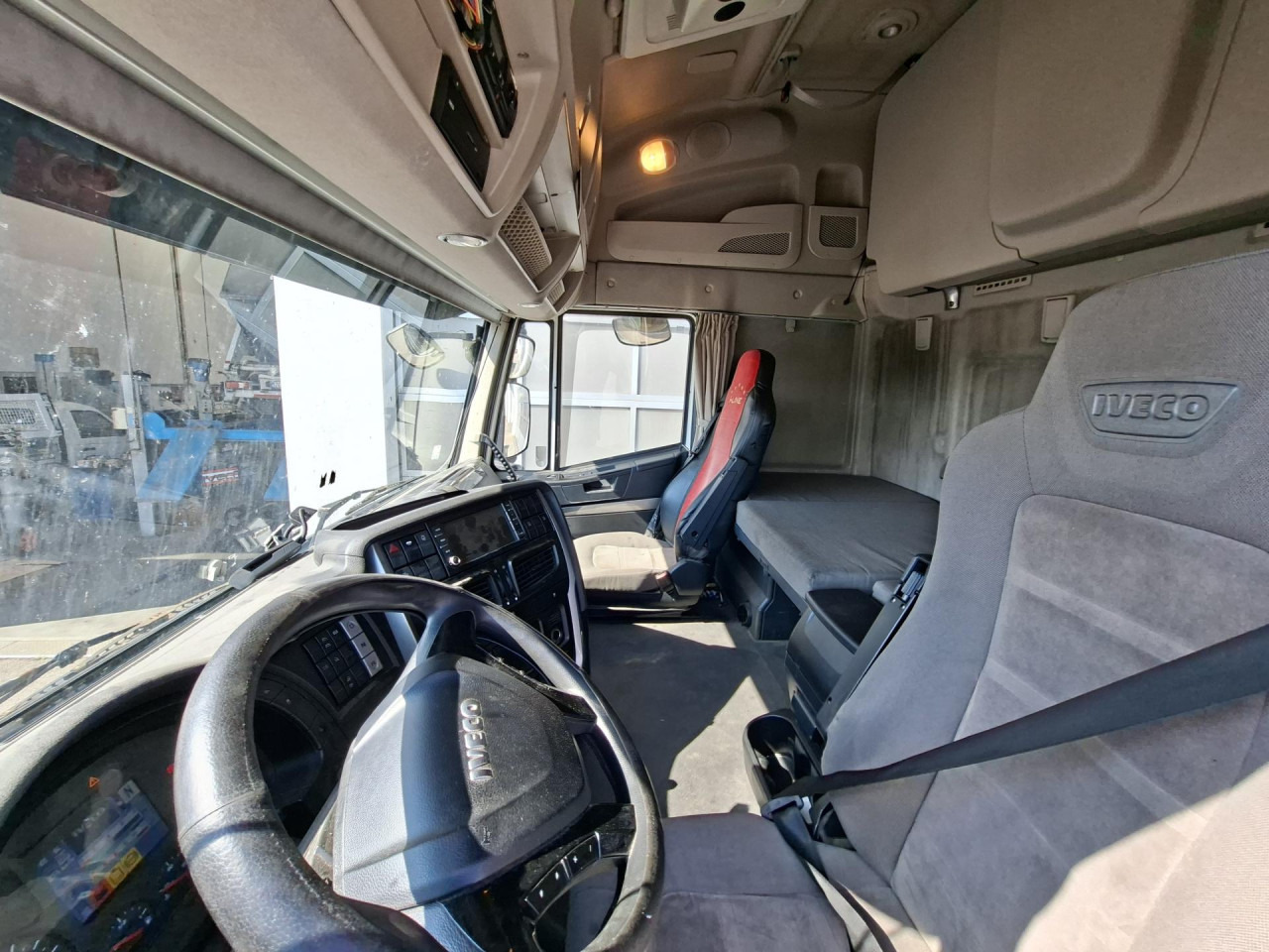 Vilcējs IVECO Stralis AS440S46T/P: foto 7 Vilcējs IVECO Stralis AS440S46T/P: foto 7